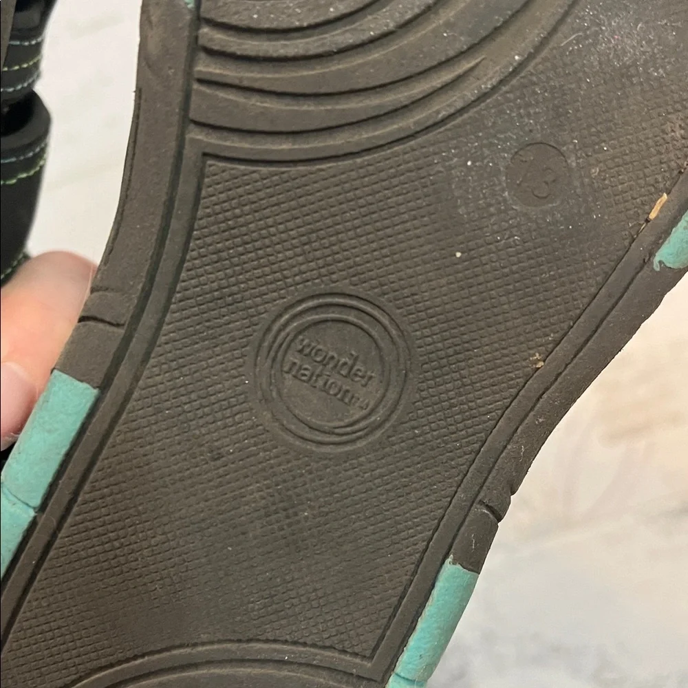 Wonder Nation Boys Sandals Size 13